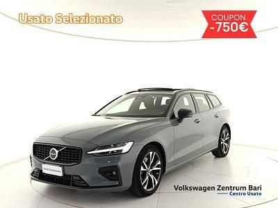 Gebraucht Volvo V60 Ultimate 197 PS (144 kW) 2023 Grigio Kombi