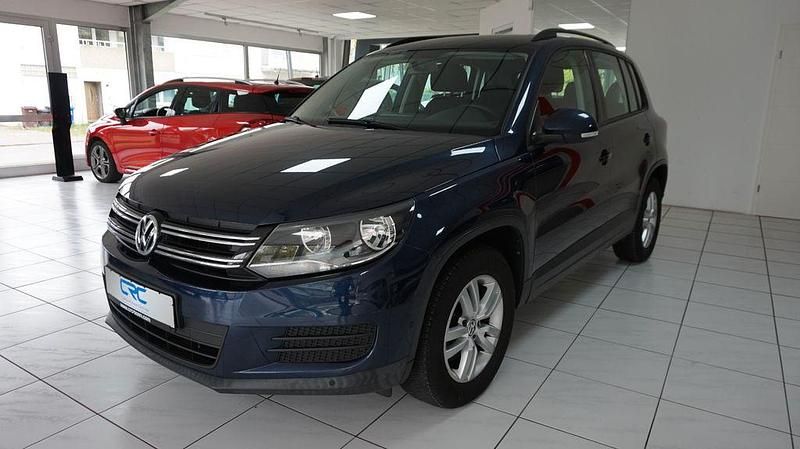 Blau Gebraucht 2015 VW Tiguan Trendline SUV | 14.990 € (Etwas zu teuer) - Bild 1/3