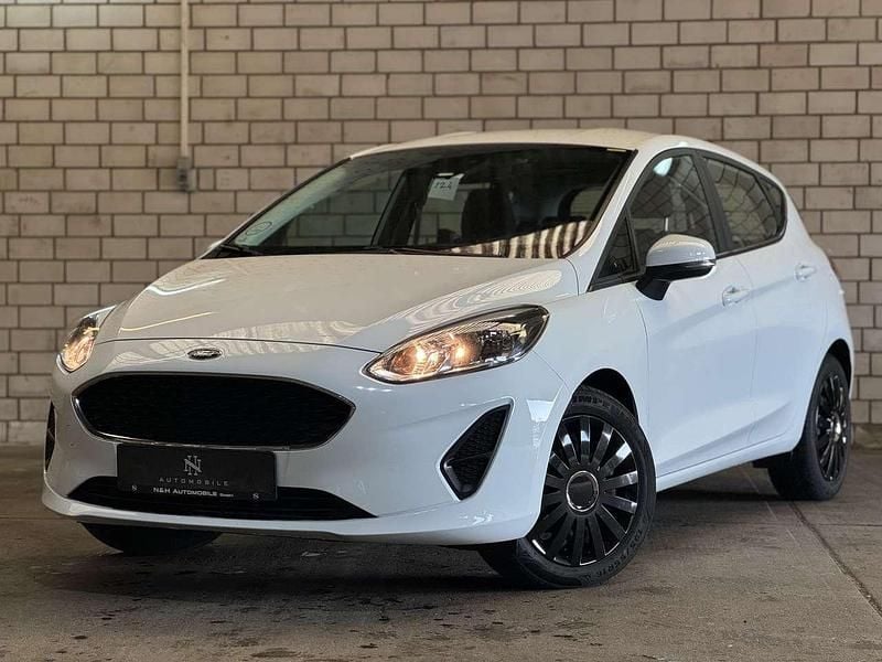 Gebraucht Ford Fiesta Cool & Connect 86 PS (63 kW) 2019 Frostweiã Kleinwagen