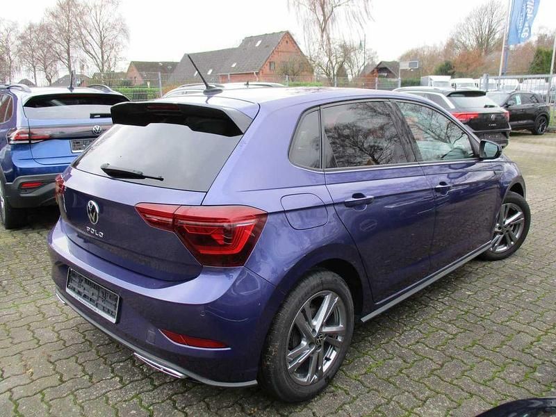 Gebraucht VW Polo R-line 95 PS (69 kW) 2022 Vibrant violet metallic Limousine