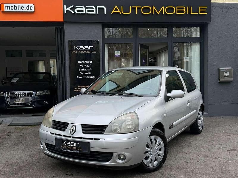 Silber Gebraucht 2005 Renault Clio II Kleinwagen | 699 € (Superpreis) - Bild 1/4