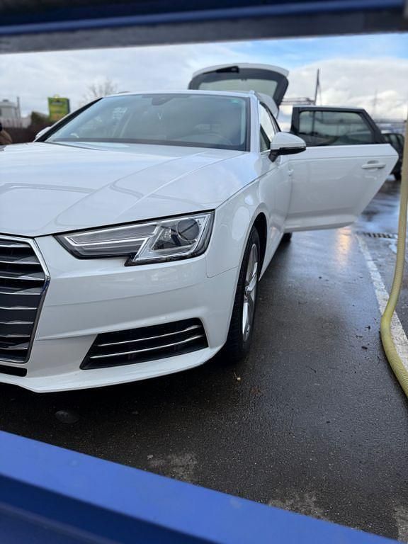 Gebraucht Audi A4 Ambiente 150 PS (110 kW) 2016 Weiß Kombi