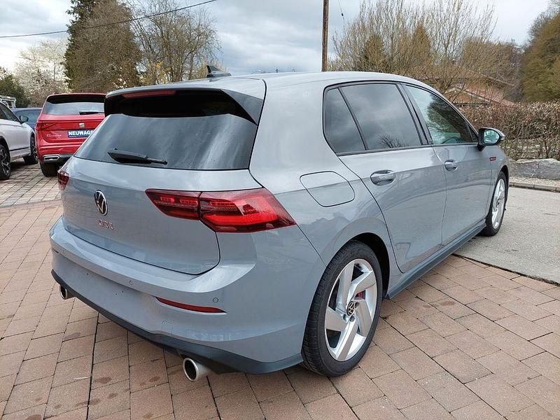 Gebraucht VW Golf VIII GTI 245 PS (180 kW) 2021 Grau Limousine