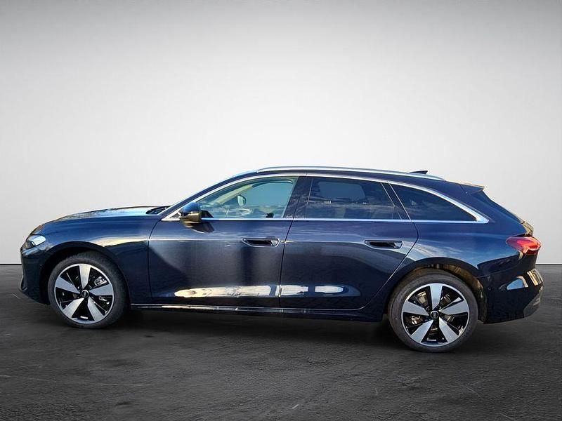Gebraucht Audi A5 Comfort 204 PS (150 kW) 2025 Blau (firmamentblau metallic) Kombi