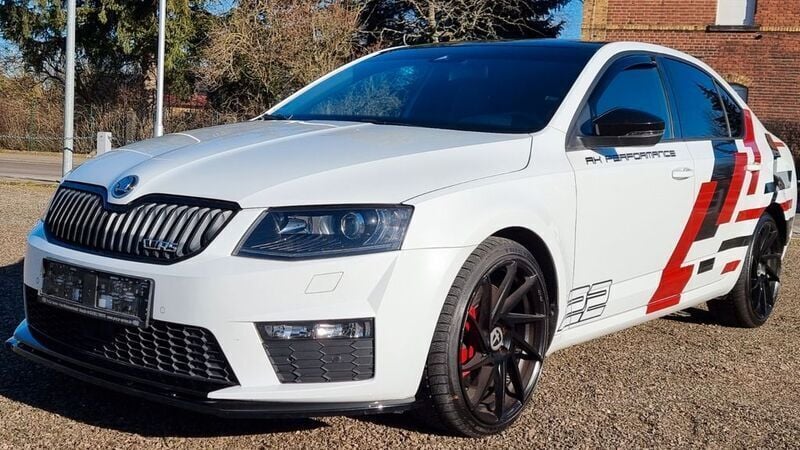 Weiß Gebraucht 2016 Skoda Octavia RS Limousine | 19.499 € (Guter Preis) - Bild 1/4