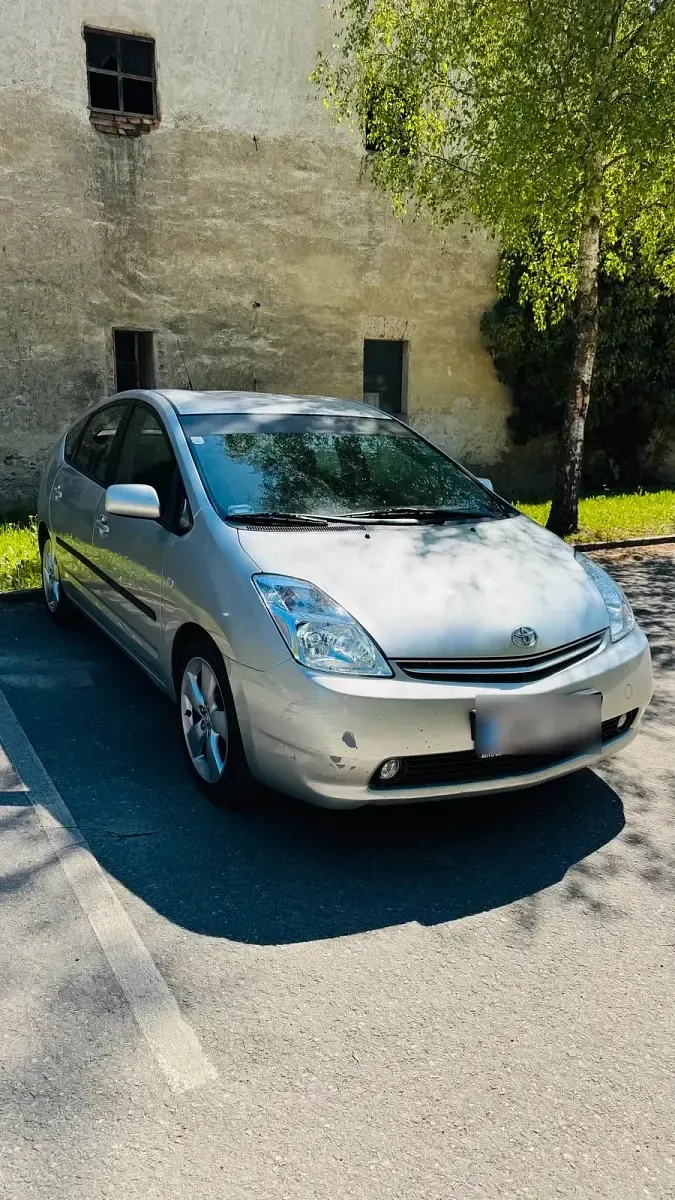 Gebraucht Toyota Prius 77 PS (56 kW) 2004 Grau Kleinwagen