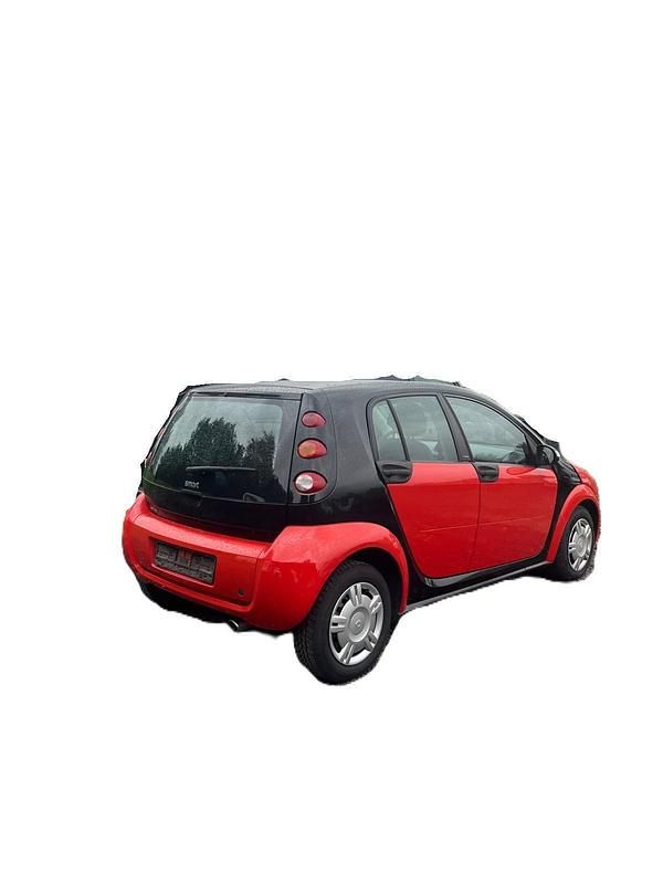 Rot Gebraucht 2005 Smart ForFour Kleinwagen | 3.690 € - Bild 1/2