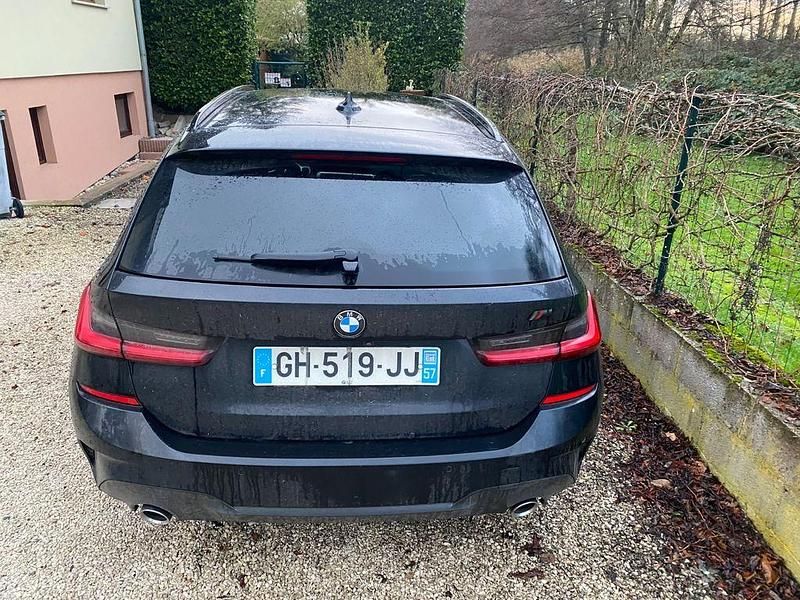 Schwarz Gebraucht 2020 BMW 320 M Sport Kombi | 28.600 € (Fairer Preis) - Bild 1/4