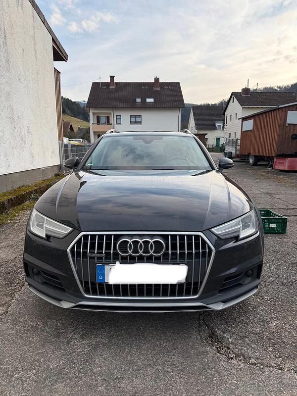 Gebraucht Audi A4 Allroad 163 PS (119 kW) 2017 Schwarz Kombi