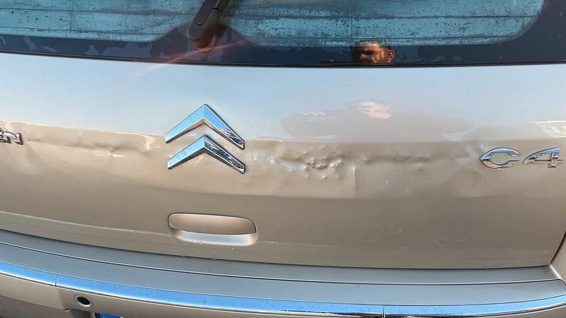 Gebraucht Citroën C4 105 PS (77 kW) 2005 Gold Limousine