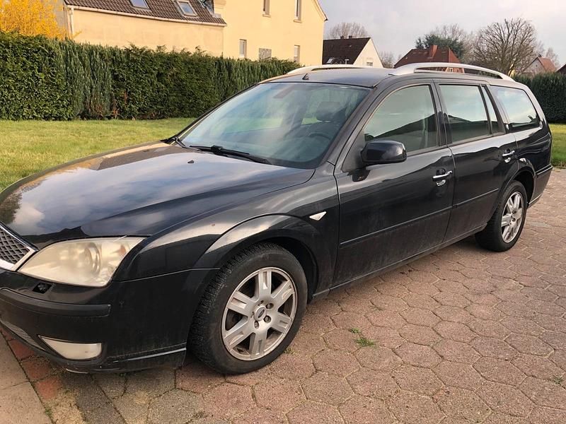 Gebraucht Ford Mondeo 131 PS (96 kW) 2005 Andere farben Kombi