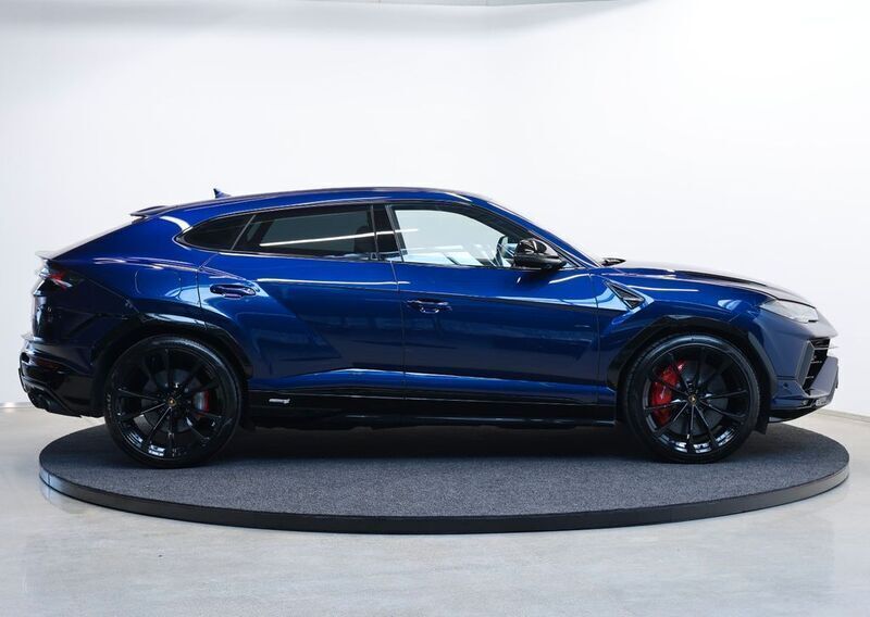 Usata Lamborghini Urus 666 CV (489 kW) 2023 Blu SUV