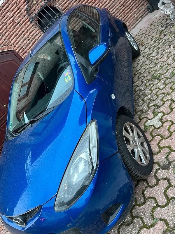 Blau Gebraucht 2008 Mazda 2 Kleinwagen | 950 € (Superpreis) - Bild 1/4