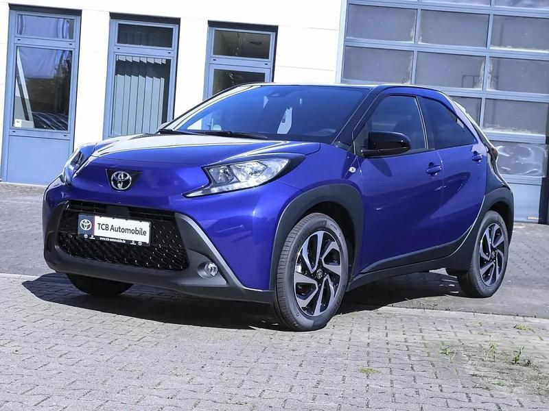 Blau Gebraucht 2025 Toyota Aygo X SUV | 16.888 € (Fairer Preis) - Bild 1/4