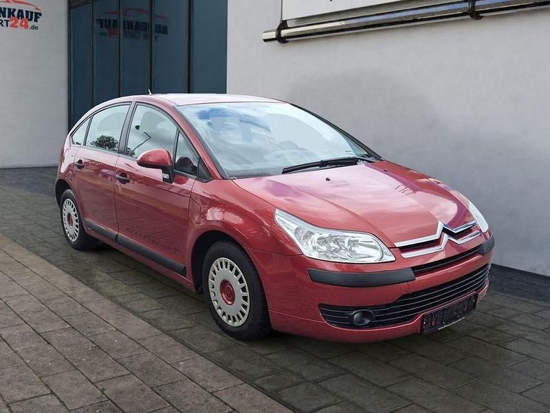Rot Gebraucht 2007 Citroën C4 Style Limousine | 2.980 € (Fairer Preis) - Bild 1/4
