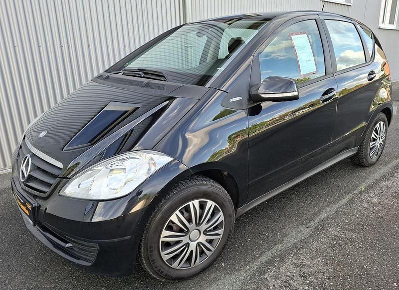 Schwarz Gebraucht 2011 Mercedes A160 Limousine | 4.990 € (Fairer Preis) - Bild 1/4