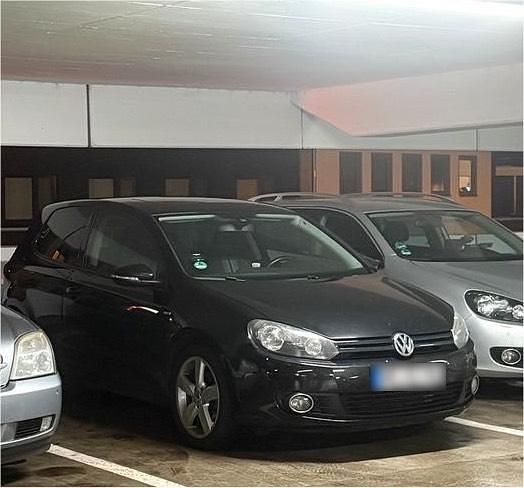Gebraucht VW Golf VI Match 86 PS (63 kW) 2012 Schwarz Kleinwagen