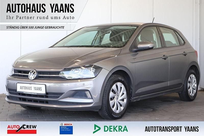 Grau Gebraucht 2019 VW Polo Comfortline Kleinwagen | 11.389 € (Guter Preis) - Bild 1/4
