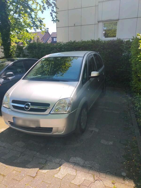 Silber Gebraucht 2005 Opel Meriva Van / Kleinbus | 1.000 € - Bild 1/4