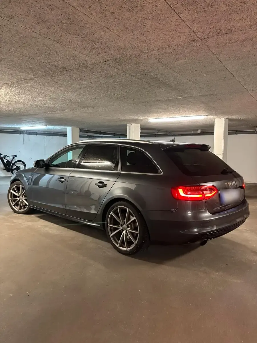 Gebraucht Audi A4 S-Line 170 PS (125 kW) 2015 Grau Kombi
