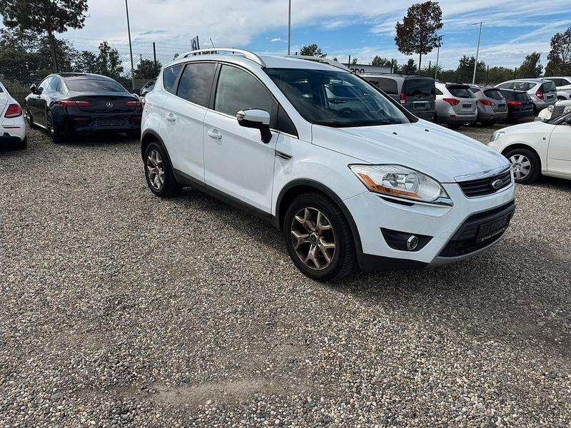 Weiß Gebraucht 2012 Ford Kuga Champions Edition SUV | 5.500 € (Guter Preis) - Bild 1/4