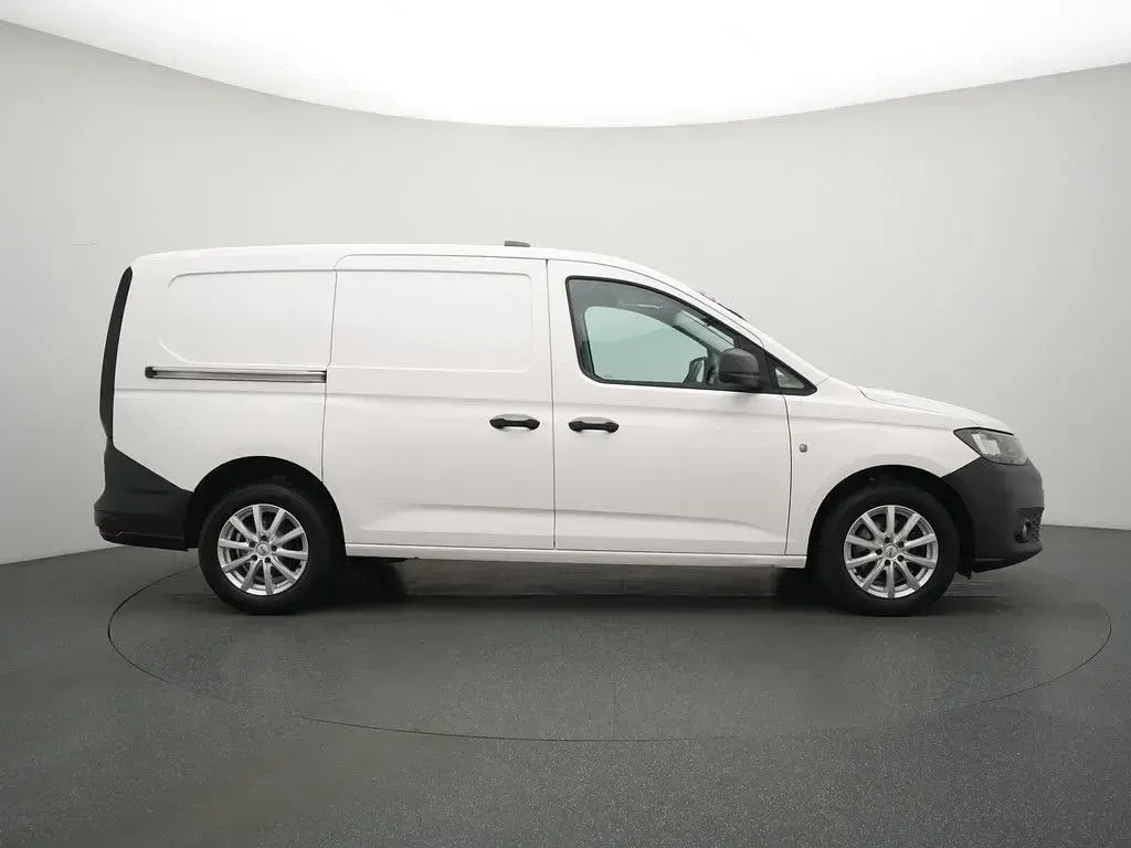 Używany VW Caddy 122 KM (89 kW) 2021 Biały Minivan