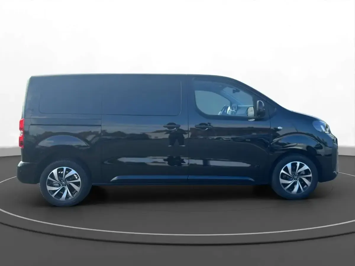 Gebraucht Fiat Ulysse 179 PS (131 kW) 2025 Schwarz Van / Kleinbus