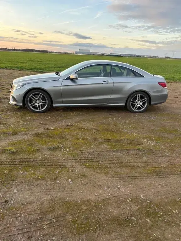 Gebraucht Mercedes E400 AMG 333 PS (244 kW) 2013 Grau