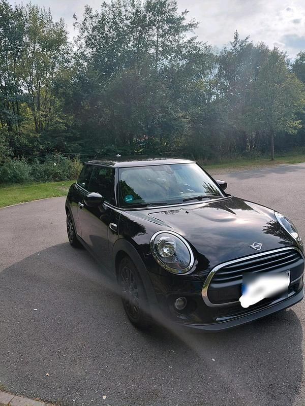 Schwarz Gebraucht 2020 Mini ONE Kleinwagen | 14.500 € (Etwas zu teuer) - Bild 1/4