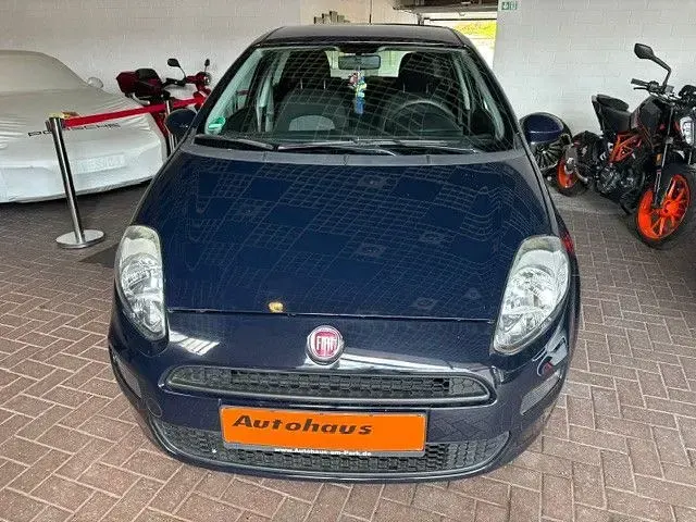 Gebraucht Fiat Punto Pop 69 PS (50 kW) 2015 Blau Kleinwagen