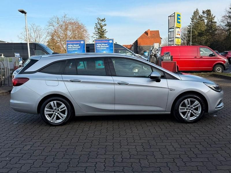 Gebraucht Opel Astra 110 PS (80 kW) 2018 Silber Kombi