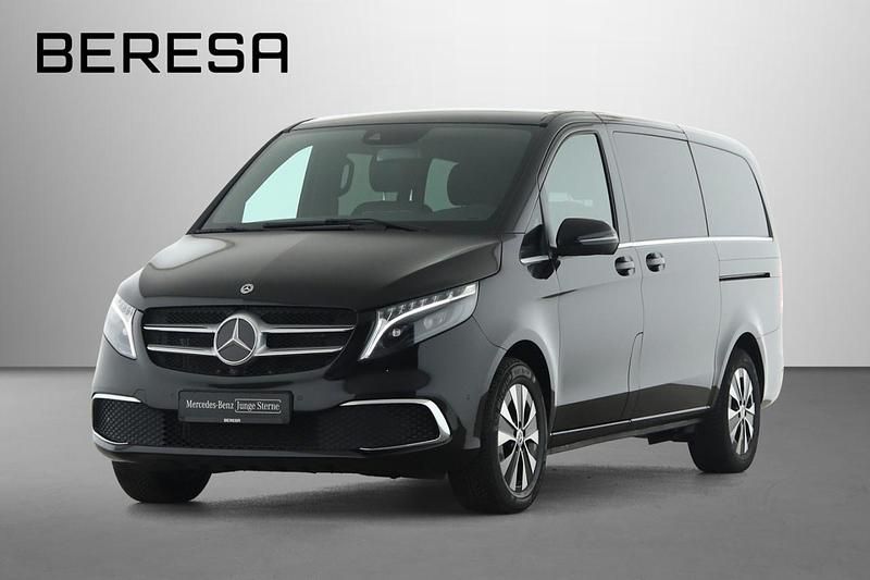 Obsidianschwarz Gebraucht 2024 Mercedes V300 Avantgarde Van / Kleinbus | 69.580 € (Fairer Preis) - Bild 1/4