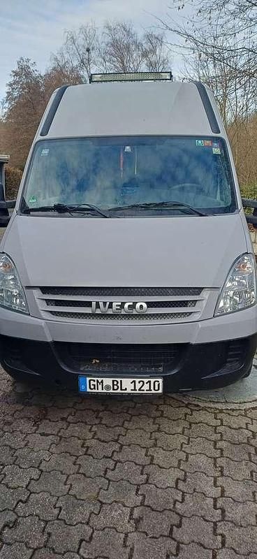 Gebraucht Iveco Daily 136 PS (100 kW) 2008 Grau Van