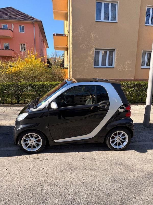 Gebraucht Smart ForTwo Coupé 71 PS (52 kW) 2013 Schwarz Coupé