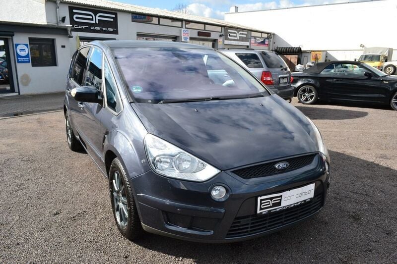 Gebraucht Ford S-MAX Titanium 140 PS (102 kW) 2009 Grau Van / Kleinbus