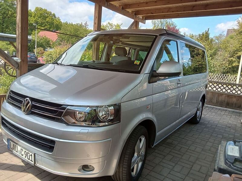 Silber Gebraucht 2013 VW T5 California Van | 30.900 € - Bild 1/4