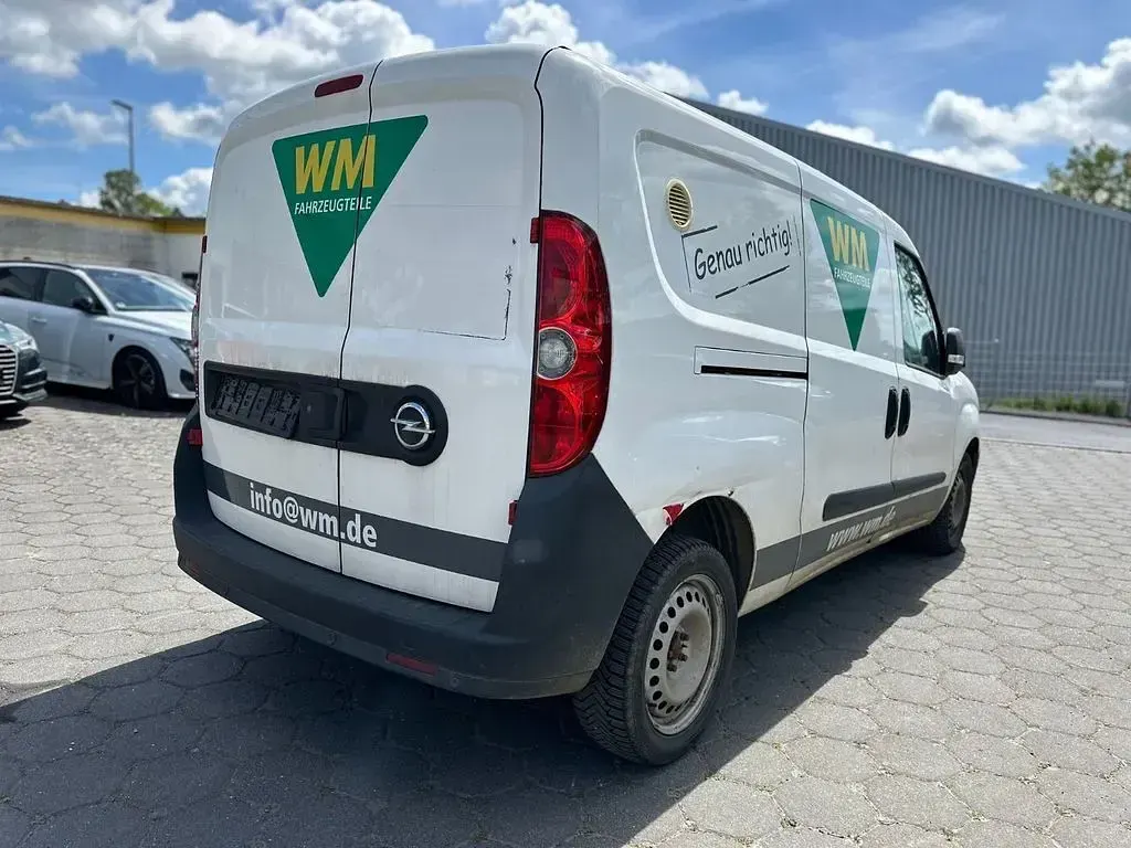 Gebraucht Opel Combo 105 PS (77 kW) 2012 Rot Van / Kleinbus
