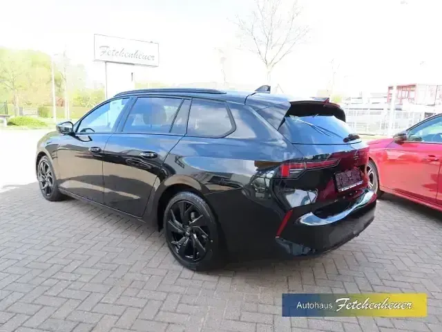 Używany Opel Astra 131 KM (96 kW) 2024 Czarny Kombi