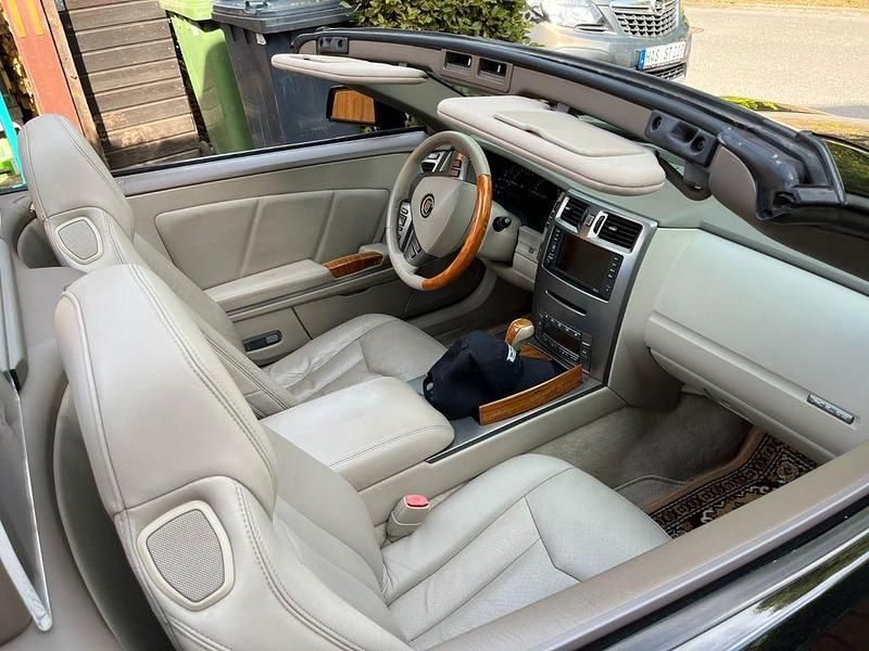 Gebraucht Cadillac XLR 326 PS (239 kW) 2004 Schwarz Cabrio