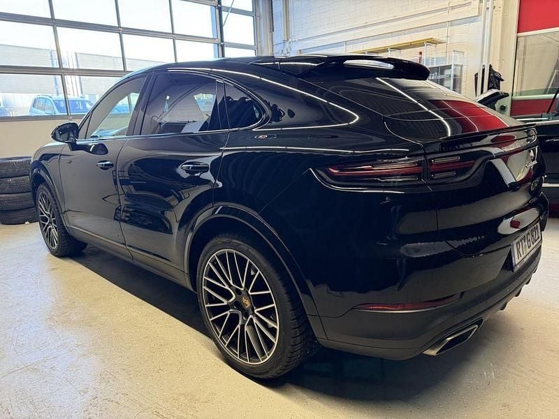 Gebraucht Porsche Cayenne Coupe 340 PS (250 kW) 2021 Schwarz Coupé