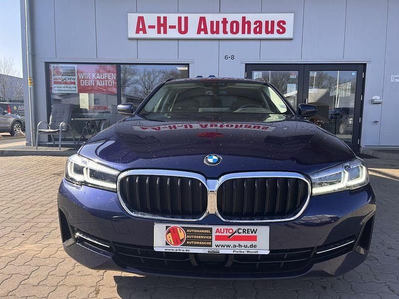 Gebraucht BMW 520 190 PS (139 kW) 2022 Blau Kombi