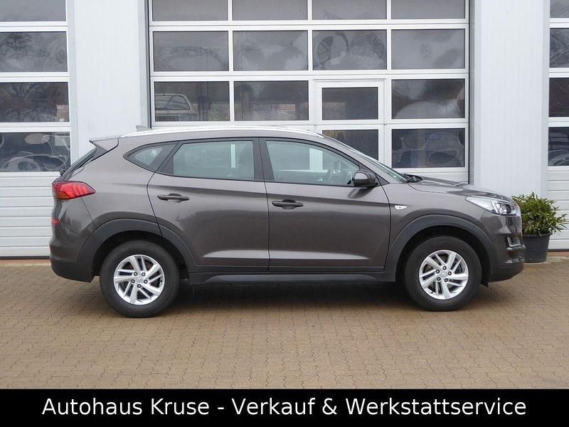 Gebraucht Hyundai Tucson Select 132 PS (97 kW) 2018 Grau SUV