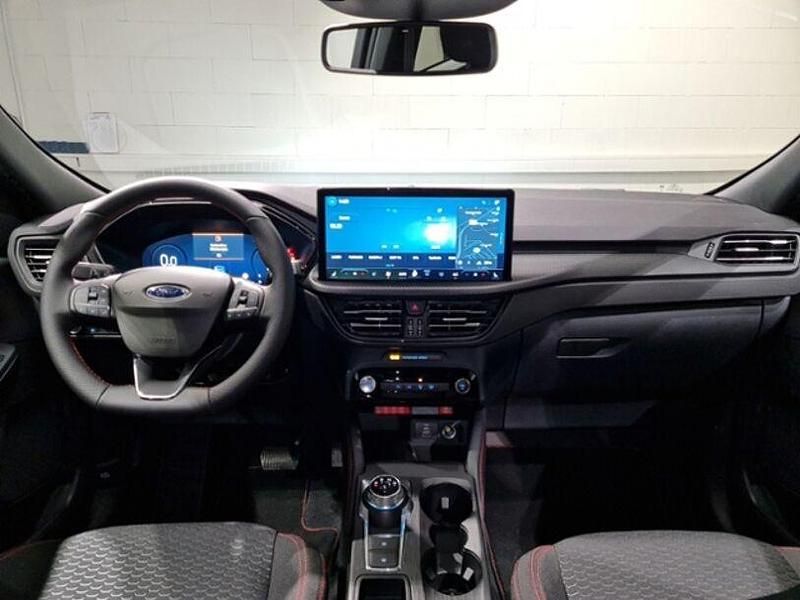 Neu Ford Kuga ST-Line 186 PS (136 kW) 2025 Solar silver metallic SUV