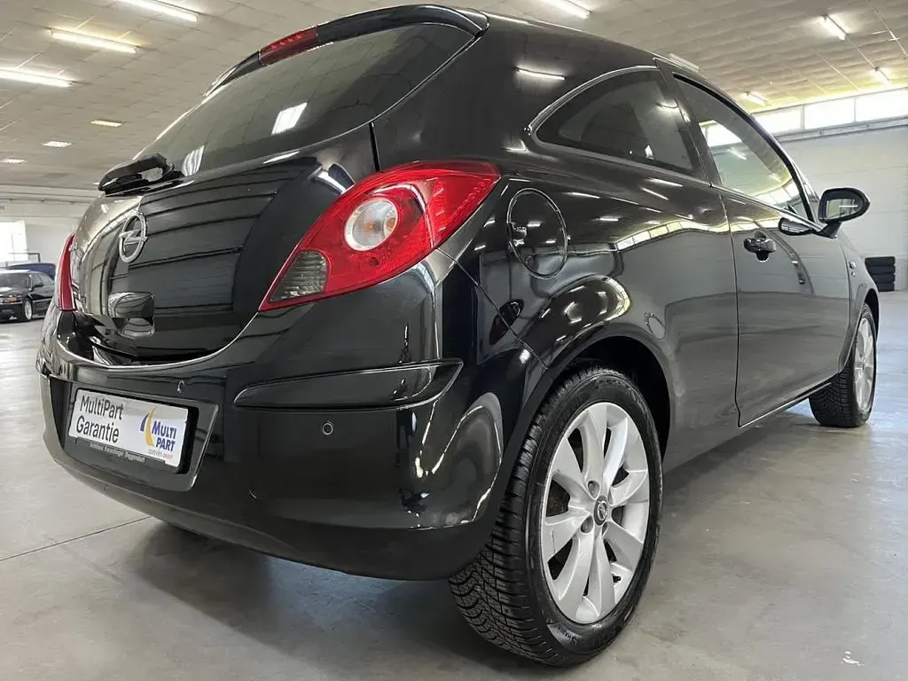 Gebraucht Opel Corsa Active 87 PS (63 kW) 2013 Grau Kleinwagen