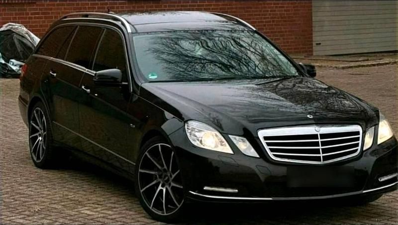 Gebraucht Mercedes C300 244 PS (179 kW) 2010 Kombi