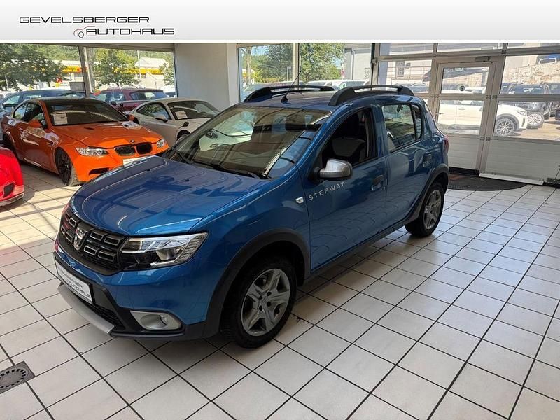 Blau Gebraucht 2019 Dacia Sandero Prestige Kleinwagen | 10.980 € (Fairer Preis) - Bild 1/4