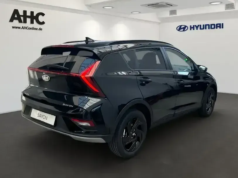 Neu Hyundai Bayon Blackline 90 PS (66 kW) 2026 Schwarz SUV