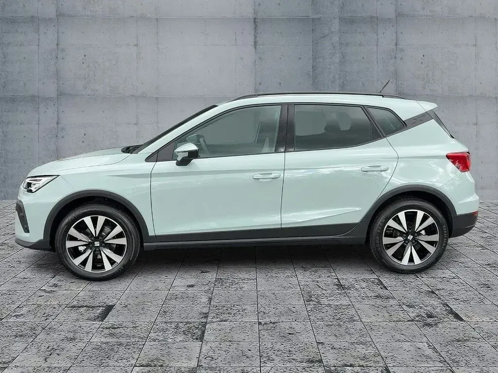 Neu Seat Arona FR 116 PS (85 kW) 2026 Grau SUV