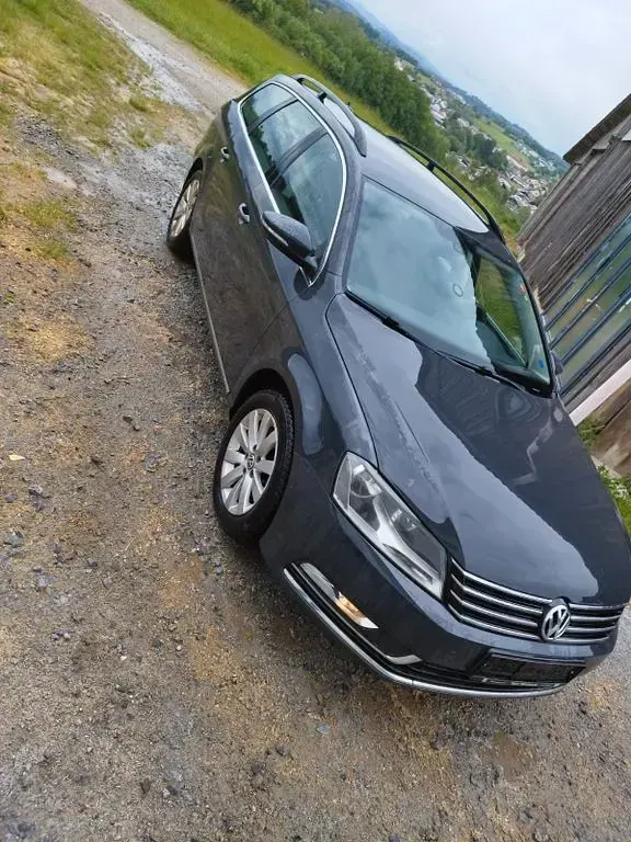 Gebraucht VW Passat Comfortline 140 PS (102 kW) 2013 Grau Kombi