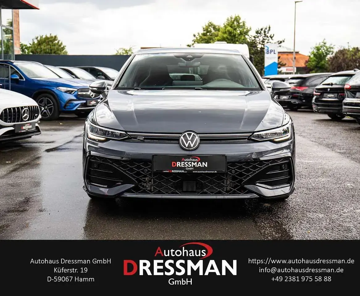 Gebraucht VW Golf VIII R-line 150 PS (110 kW) 2025 Delfingrau metallic Limousine